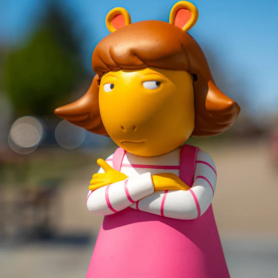 DW Collectable Vinyl Figure - Image 3