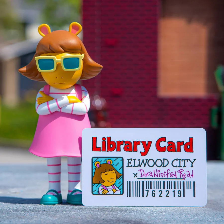 DW Collectable Vinyl Figure - Image 4